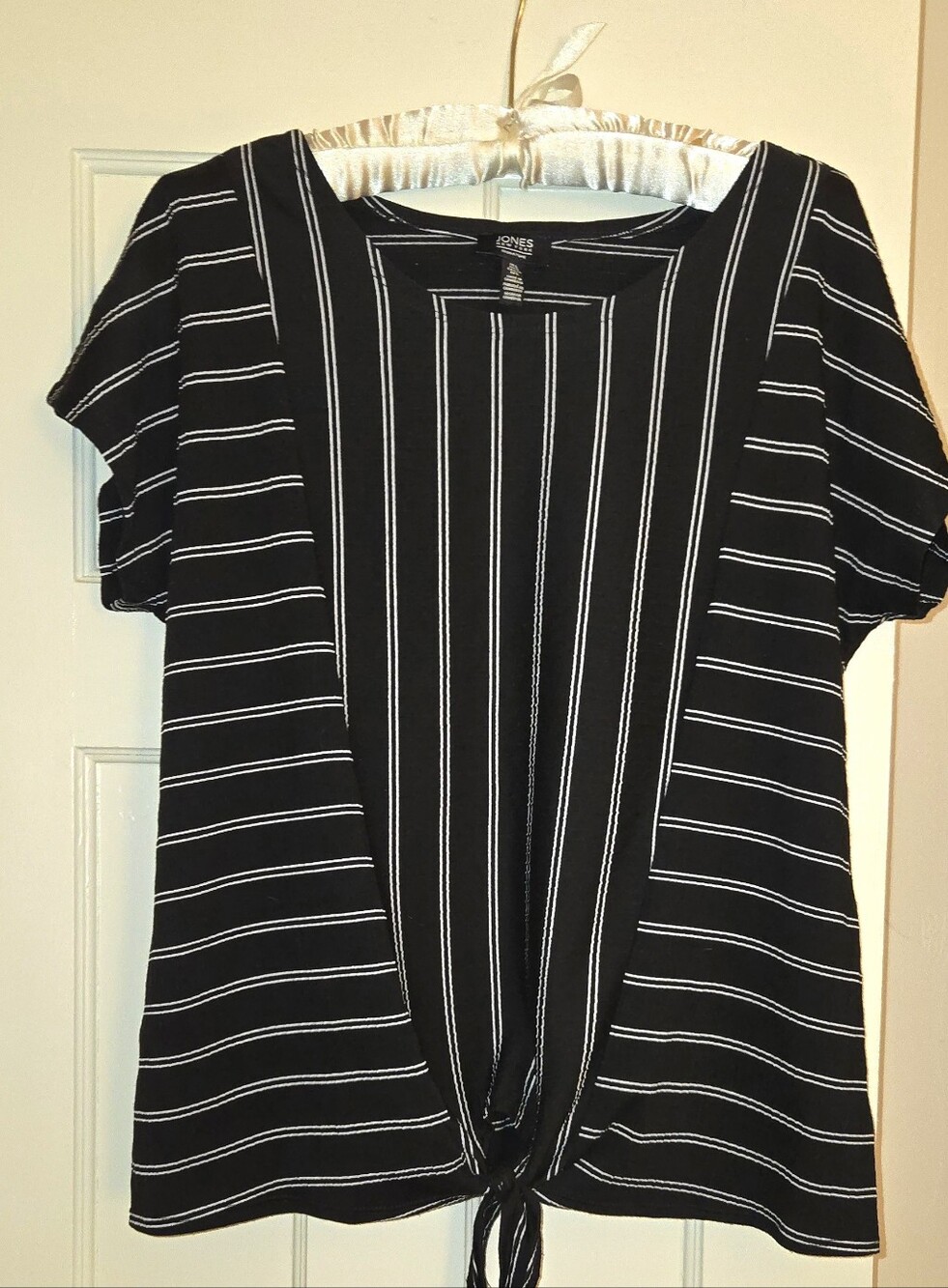 Jones New York Black & White Striped Tie-Hem Short Sleeve Top